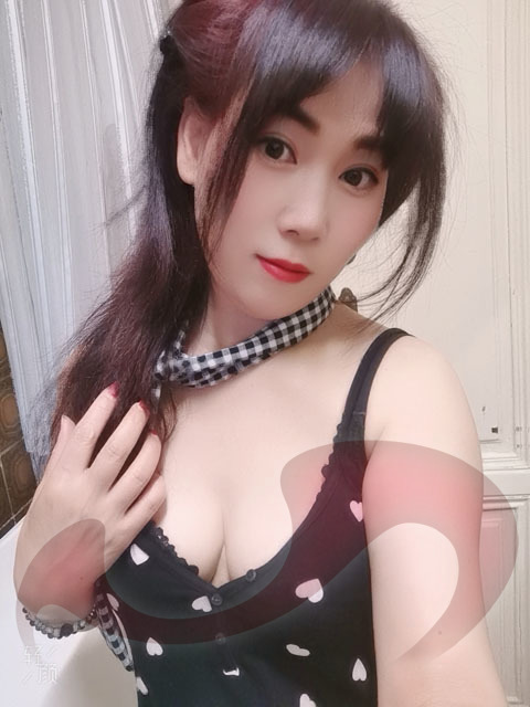 Asia Girl  Youyou  in Wien  / Wien ,