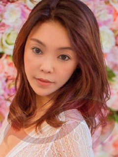 NaNa, China Girl  in Oberösterreich  / Sattledt , Sportplatzstraße 6