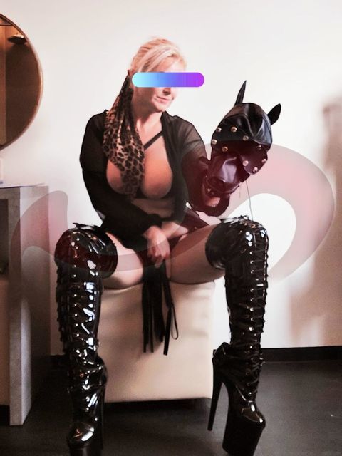 Vicky in Tirol / Innsbruck , Grabenweg 65